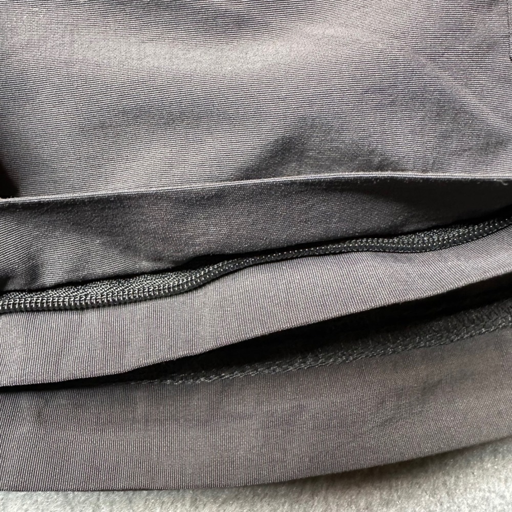 Eddie Bauer Cargo Shorts Mens 36 Gray Nylon Hiking Lightweight Integrated Belt - Picture 4 of 10